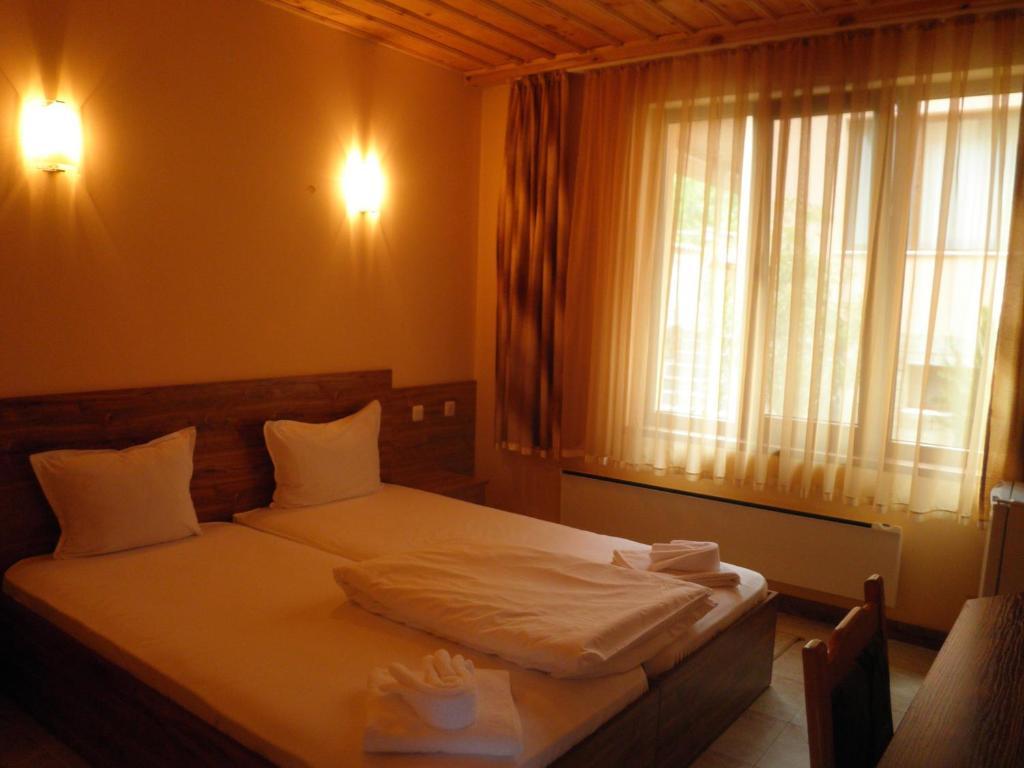 Complex Diana Hotel Cherven  Quarto foto